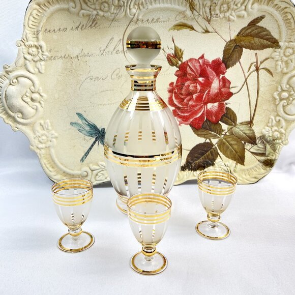 Frosted Vintage Glass Decanter Set Gold Striped with Stopper & 3 Stemmed Glasses - Picture 4 of 11